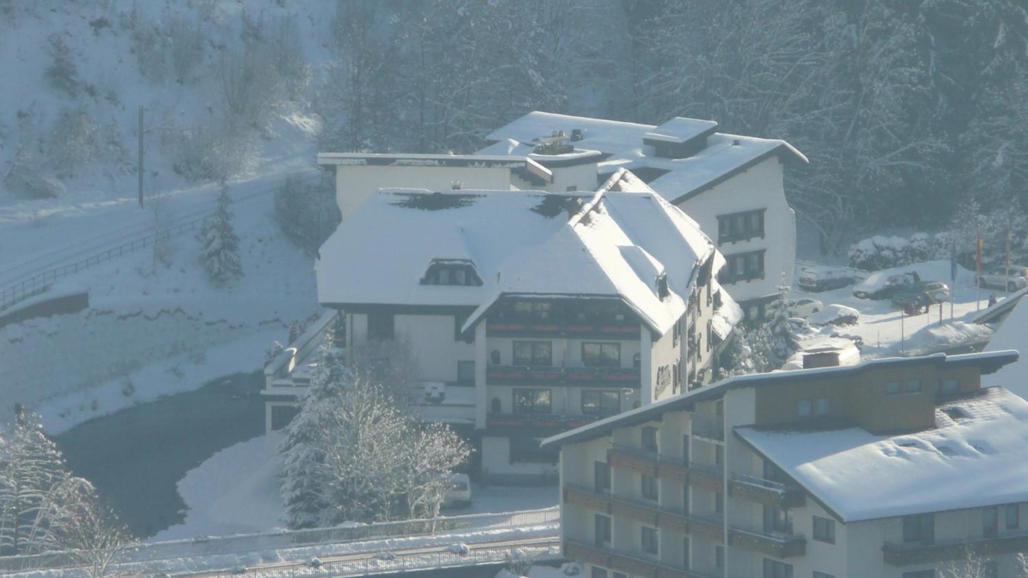 Sackmann Wanderhotel Baiersbronn Ngoại thất bức ảnh